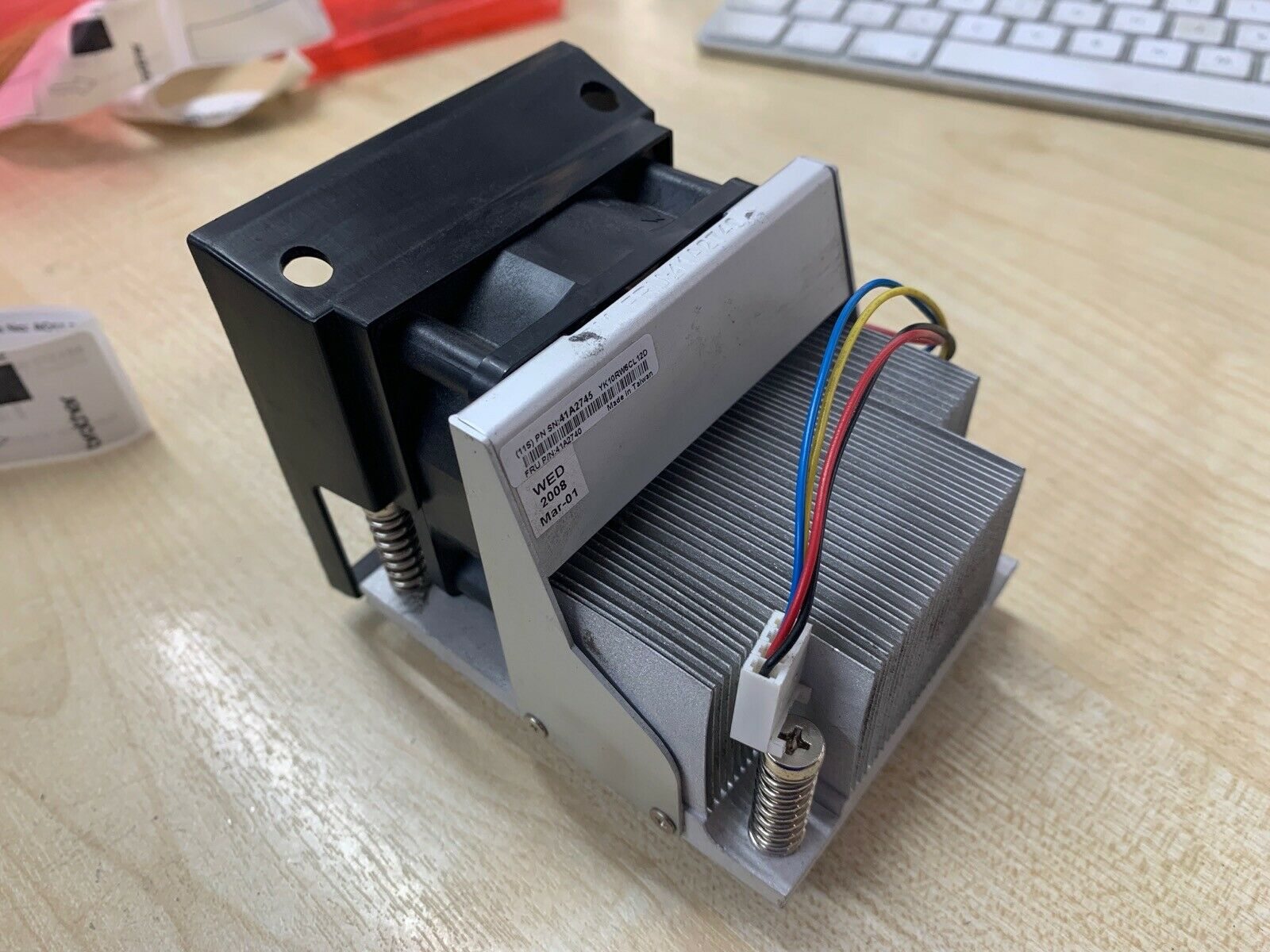 IBM SurePOS 300 4810-33H CPU Heatsink thumbnail 2