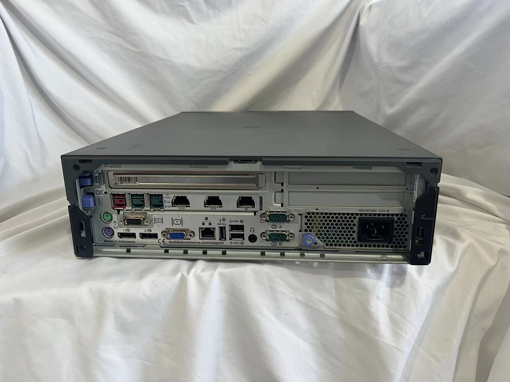 TOSHIBA 4900-746 POS Terminal - features and details